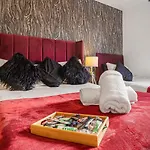 Oceanic Hideaway With Free Park And Netflix